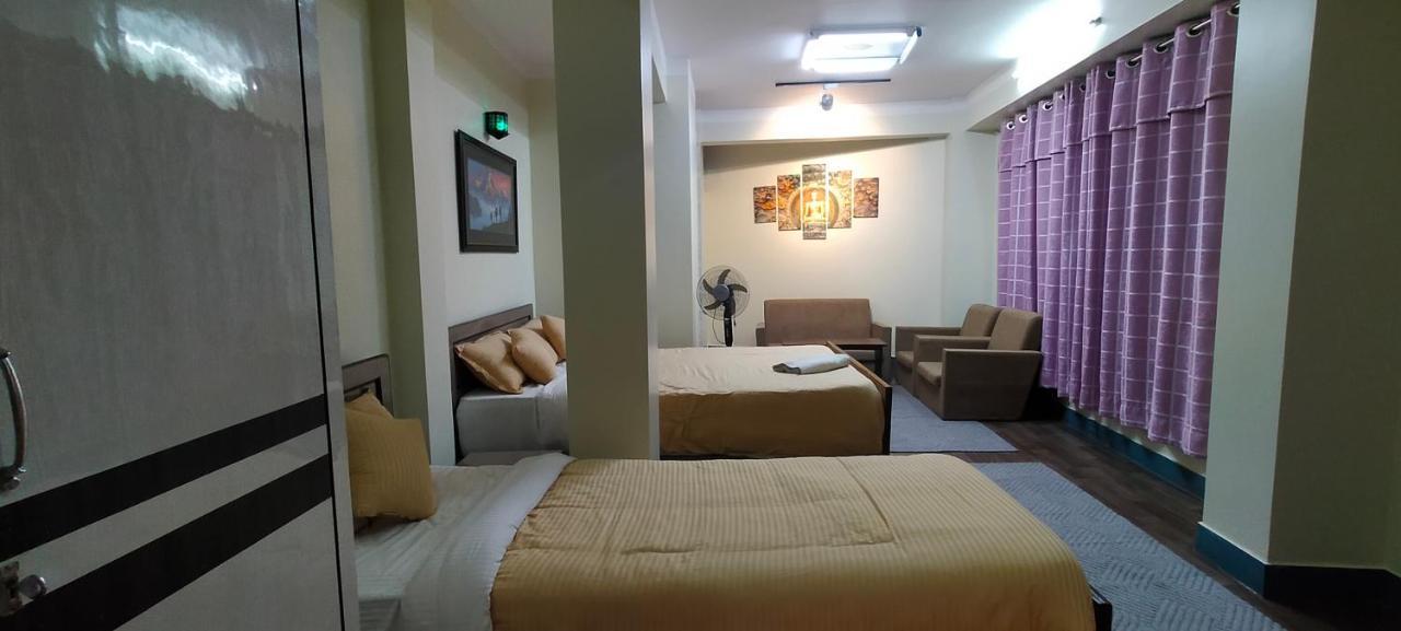 Hotel Pristine Kathmandu Bagian luar foto