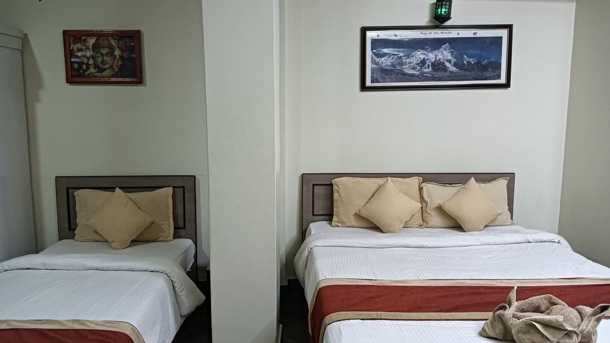 Hotel Pristine Kathmandu Bagian luar foto
